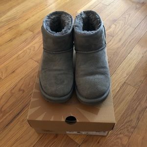 Pre-owned Mini Uggs